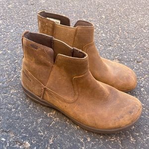 Merrill ankle boots/ shoes size 8 womens brown